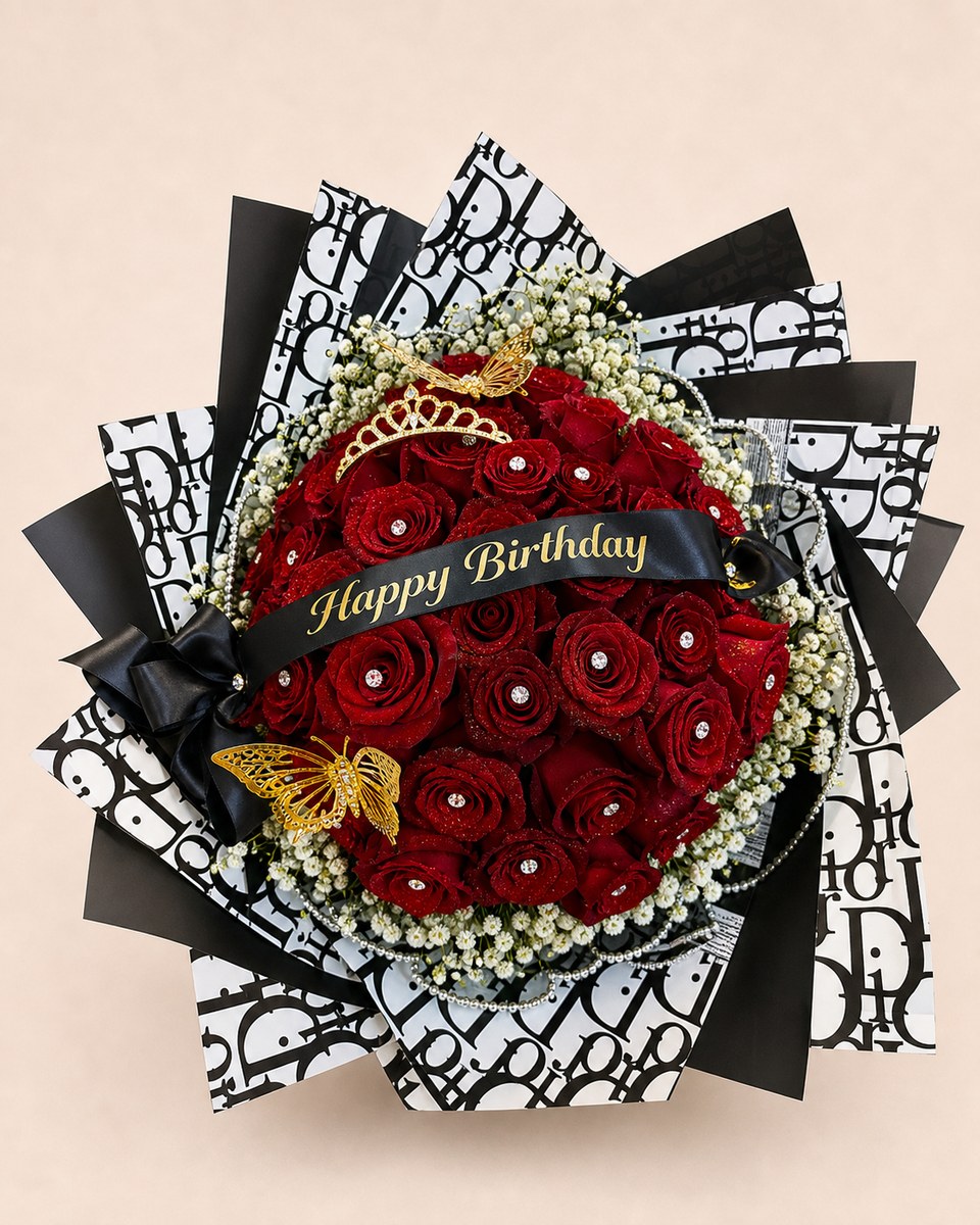 Explorer Rose Crown Bouquet